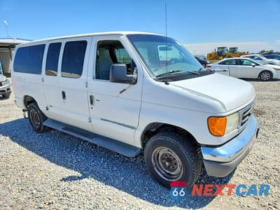 Czwarte zdjęcie samochodu z boku: 2006 FORD ECONOLINE E350 SUPER DUTY WAGON VIN:1FBNE31LX6HA61095 - miniatura