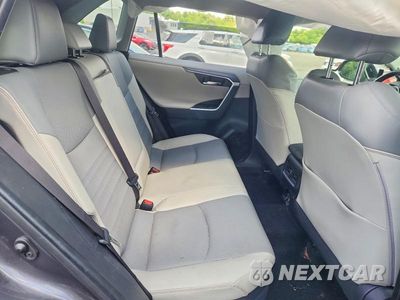 Zdjęcie 11 z 13 samochodu: 2019 TOYOTA RAV4 LIMITED VIN:JTMDWRFV2KD035559 - miniatura