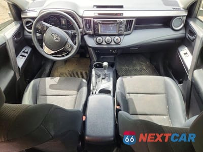 Zdjęcie 8 z 13 samochodu: 2017 TOYOTA RAV4 LE VIN:JTMBFREV8HJ710608 - miniatura
