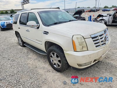 Czwarte zdjęcie samochodu z boku: 2007 CADILLAC ESCALADE LUXURY VIN:1GYFK63867R225127 - miniatura