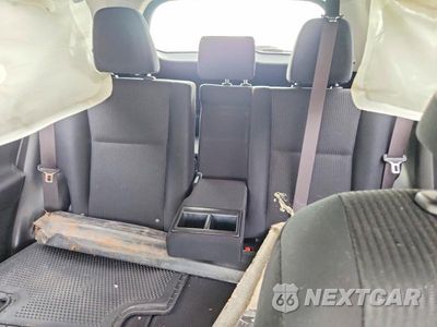 Zdjęcie 10 z 13 samochodu: 2018 TOYOTA RAV4 LE VIN:JTMZFREV8JJ178099 - miniatura