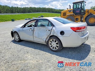 Drugie zdjęcie samochodu z przodu: 2010 LINCOLN MKZ VIN:3LNHL2GC8AR622932 - miniatura
