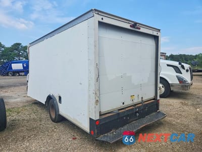 Drugie zdjęcie samochodu z przodu: 2022 FORD ECONOLINE E350 SUPER DUTY CUTAWAY VAN VIN:1FDWE3FK0NDC01625 - miniatura