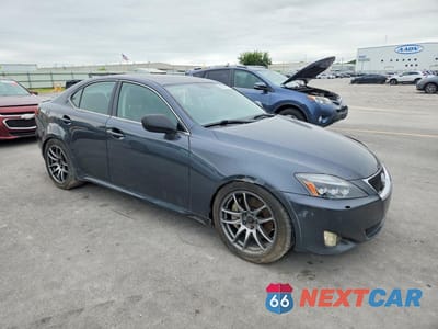Czwarte zdjęcie samochodu z boku: 2006 LEXUS IS 350 VIN:JTHBE262962005563 - miniatura