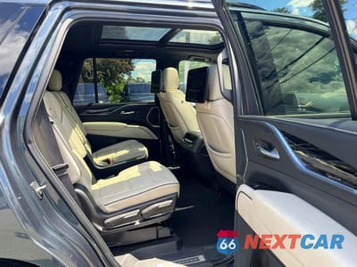 Zdjęcie 6 z 10 samochodu: 2021 CADILLAC ESCALADE SPORT VIN:1GYS3FKL5MR322512 - miniatura