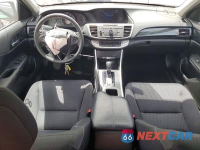 Zdjęcie 8 z 12 samochodu: 2015 HONDA ACCORD SPORT VIN:1HGCR2F52FA132151 - miniatura