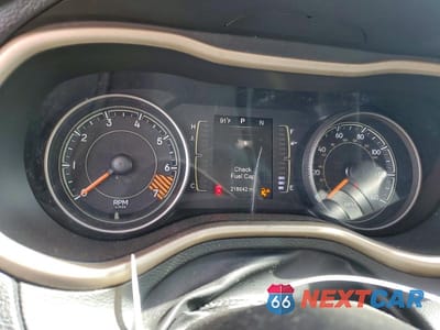Zdjęcie 9 z 13 samochodu: 2015 JEEP CHEROKEE LATITUDE VIN:1C4PJLCB1FW670981 - miniatura