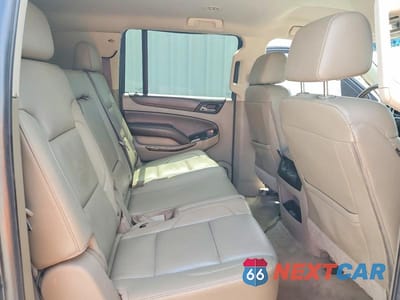 Zdjęcie 11 z 13 samochodu: 2018 CHEVROLET SUBURBAN C1500 LT VIN:1GNSCHKC5JR371326 - miniatura