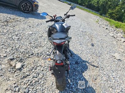 Czwarte zdjęcie samochodu z boku: 2021 YAMAHA MT-03 VIN:MH3RH20Y1MK004250 - miniatura