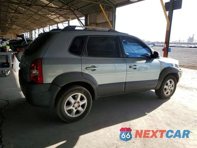Trzecie zdjęcie samochodu z tyłu: 2005 HYUNDAI TUCSON GLS VIN:KM8JN72D45U111158 - miniatura