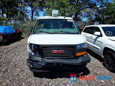 Piąte zdjęcie samochodu w środku: 2025 GMC SAVANA G2500 VIN:1GTW7AFP4S1158368 - miniatura