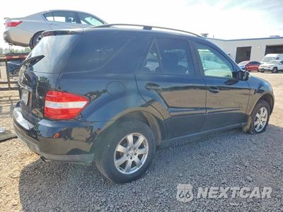 Trzecie zdjęcie samochodu z tyłu: 2006 MERCEDES-BENZ ML 350 VIN:4JGBB86E36A061832 - miniatura