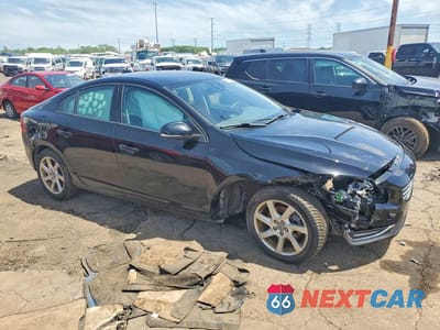 Czwarte zdjęcie samochodu z boku: 2015 VOLVO S60 VIN:YV140MFJ6F1353624 - miniatura