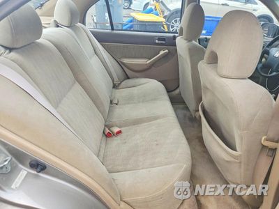 Zdjęcie 10 z 13 samochodu: 2003 HONDA CIVIC LX VIN:2HGES16533H529470 - miniatura