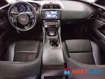 Zdjęcie 8 z 12 samochodu: 2017 JAGUAR XE PREMIUM VIN:SAJAJ4BVXHA969202 - miniatura