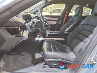 Zdjęcie 7 z 12 samochodu: 2021 PORSCHE TAYCAN VIN:WP0AB2Y16MSA44542 - miniatura
