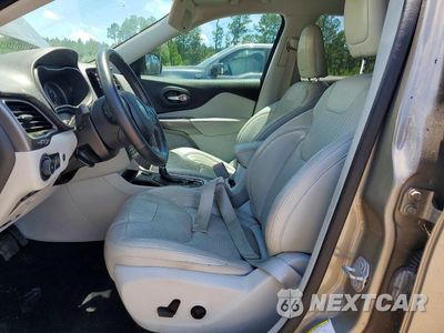 Zdjęcie 7 z 13 samochodu: 2019 JEEP CHEROKEE LIMITED VIN:1C4PJLDX7KD193473 - miniatura