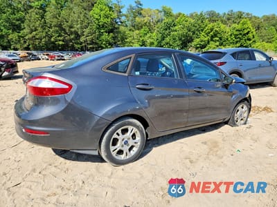 Trzecie zdjęcie samochodu z tyłu: 2016 FORD FIESTA SE VIN:3FADP4BJ2GM153499 - miniatura