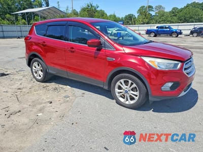 Czwarte zdjęcie samochodu z boku: 2019 FORD ESCAPE SE VIN:1FMCU0GDXKUB46178 - miniatura