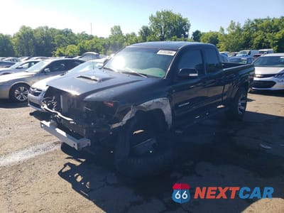 2015 TOYOTA TACOMA V6 5TFUU4EN3FX132879 - główne zdjęcie licytacji z USA - miniatura