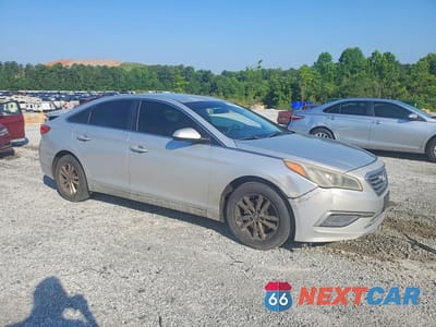 Czwarte zdjęcie samochodu z boku: 2024 HYUNDAI SONATA VIN:5NPE24AF4GH407214 - miniatura