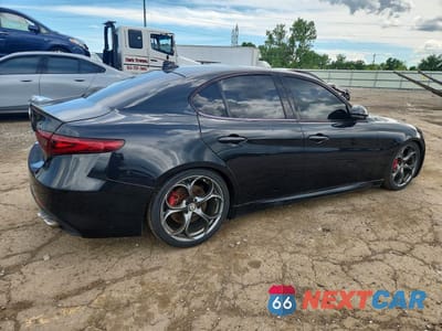 Trzecie zdjęcie samochodu z tyłu: 2017 ALFA ROMEO GIULIA TI Q4 VIN:ZARFAEEN4H7544406 - miniatura