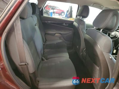 Zdjęcie 10 z 12 samochodu: 2016 KIA SORENTO LX VIN:5XYPG4A32GG183271 - miniatura