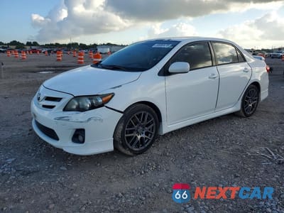 2013 TOYOTA COROLLA S 5YFBU4EE4DP084022 - główne zdjęcie licytacji z USA - miniatura