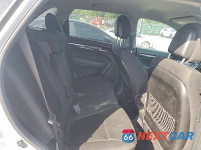 Zdjęcie 11 z 13 samochodu: 2014 KIA SORENTO LX VIN:5XYKTCA60EG440273 - miniatura