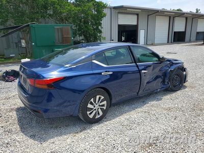 Trzecie zdjęcie samochodu z tyłu: 2019 NISSAN ALTIMA S VIN:1N4BL4BV1KN301372 - miniatura