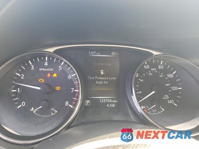 Zdjęcie 9 z 12 samochodu: 2015 NISSAN ROGUE S VIN:KNMAT2MV1FP549008 - miniatura