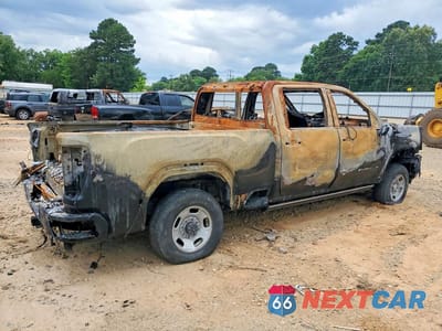Trzecie zdjęcie samochodu z tyłu: 2024 GMC SIERRA K2500 DENALI VIN:1GT49REY0RF352029 - miniatura