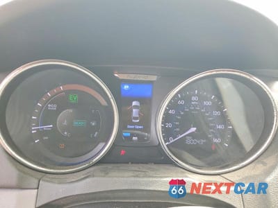 Zdjęcie 9 z 12 samochodu: 2012 HYUNDAI SONATA HYBRID VIN:KMHEC4A40CA035427 - miniatura