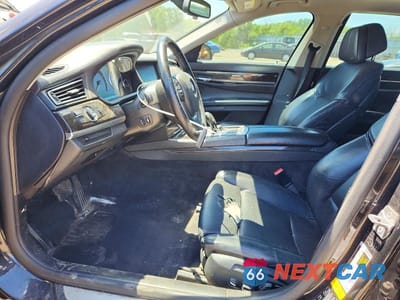 Zdjęcie 7 z 12 samochodu: 2013 BMW 750 LXI VIN:WBAYF8C52DD140067 - miniatura