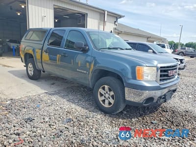 Czwarte zdjęcie samochodu z boku: 2007 GMC NEW SIERRA K1500 VIN:2GTEK13M671565937 - miniatura