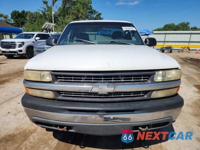 Piąte zdjęcie samochodu w środku: 2000 CHEVROLET SILVERADO K1500 VIN:1GCEK14W3YZ180103 - miniatura