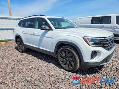 Czwarte zdjęcie samochodu z boku: 2024 VOLKSWAGEN ATLAS SE VIN:1V2KR2CA8RC538244 - miniatura