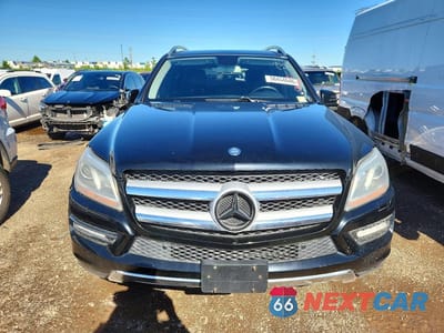 Piąte zdjęcie samochodu w środku: 2013 MERCEDES-BENZ GL 450 4MATIC VIN:4JGDF7CE9DA112386 - miniatura