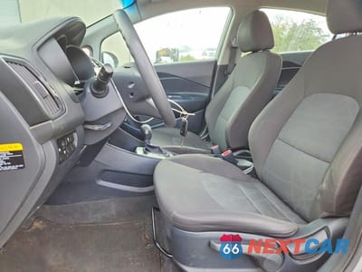 Zdjęcie 7 z 12 samochodu: 2017 KIA RIO LX VIN:KNADM4A33H6026233 - miniatura