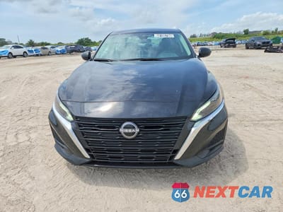 Piąte zdjęcie samochodu w środku: 2025 NISSAN ALTIMA SV VIN:1N4BL4DVXSN355590 - miniatura