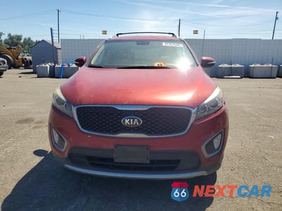 Piąte zdjęcie samochodu w środku: 2017 KIA SORENTO EX VIN:5XYPHDA57HG300682 - miniatura