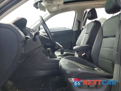 Zdjęcie 7 z 13 samochodu: 2018 VOLKSWAGEN TIGUAN SE VIN:3VV2B7AX9JM076999 - miniatura