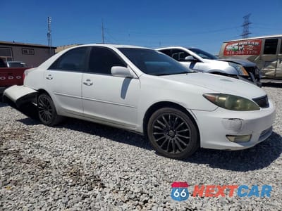 Czwarte zdjęcie samochodu z boku: 2006 TOYOTA CAMRY SE VIN:4T1BE32K66U686987 - miniatura