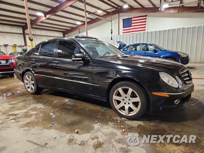 Czwarte zdjęcie samochodu z boku: 2007 MERCEDES-BENZ E 350 4MATIC VIN:WDBUF87X97B167391 - miniatura