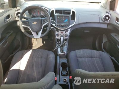 Zdjęcie 8 z 13 samochodu: 2017 CHEVROLET SONIC LT VIN:1G1JD5SH0H4129023 - miniatura