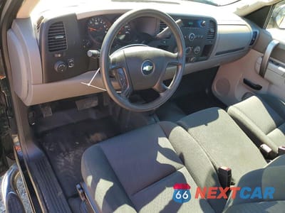Zdjęcie 8 z 12 samochodu: 2013 CHEVROLET SILVERADO K1500 VIN:1GCNKPEX3DZ298575 - miniatura