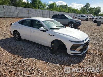 Czwarte zdjęcie samochodu z boku: 2024 HYUNDAI SONATA SEL VIN:KMHL64JAXRA400399 - miniatura