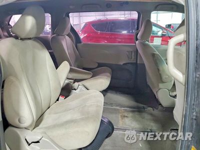 Zdjęcie 10 z 12 samochodu: 2013 TOYOTA SIENNA L 7-PASSENGER VIN:5TDZK3DC5DS304029 - miniatura