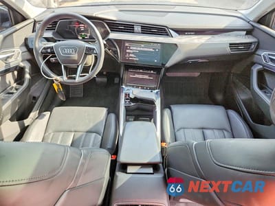 Zdjęcie 8 z 14 samochodu: 2022 AUDI E-TRON SPORTBACK PRESTIGE VIN:WA13AAGE4NB025457 - miniatura