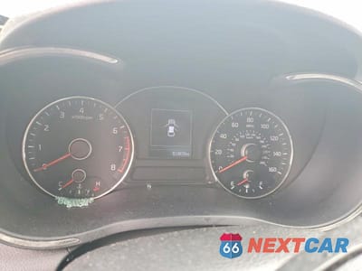 Zdjęcie 9 z 12 samochodu: 2018 KIA FORTE LX VIN:3KPFL4A79JE244114 - miniatura